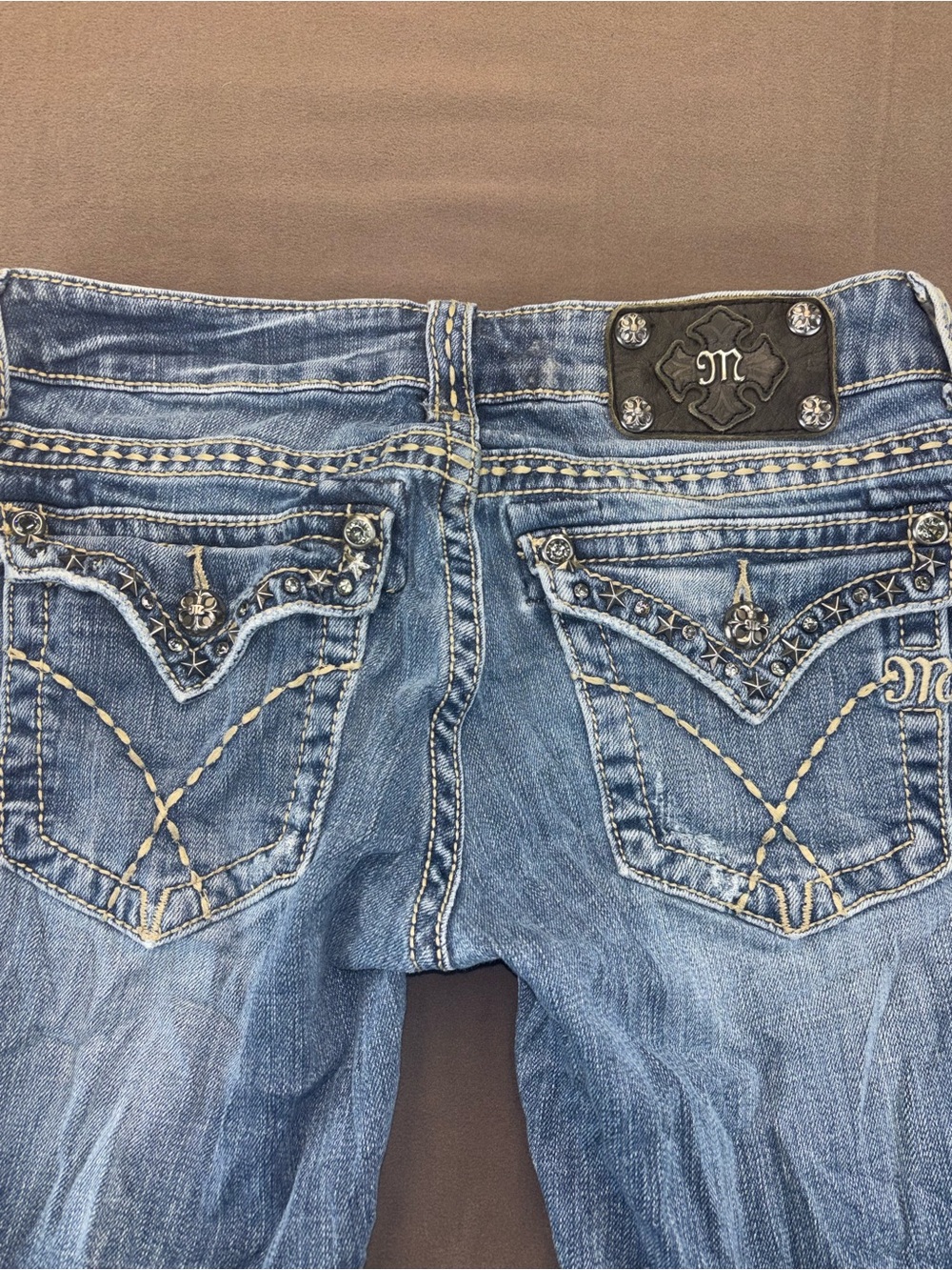Miss Me JW606082 Boot Cut Low Rise Jeans - Picture 7 of 15